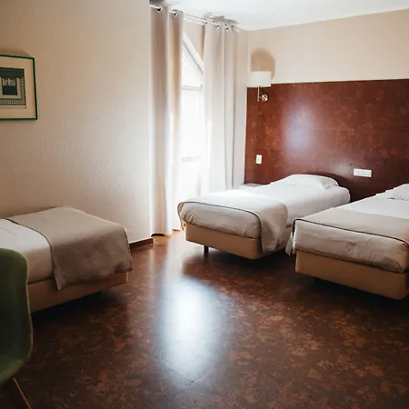 Hotel Laitau Setúbal