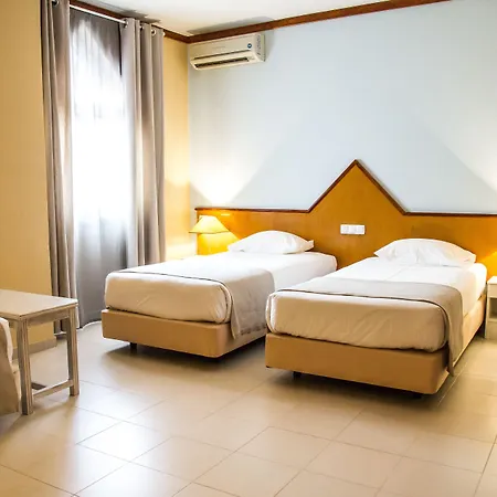 Laitau 3* Σετούμπαλ