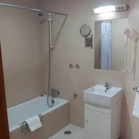 Laitau 3* Setubal
