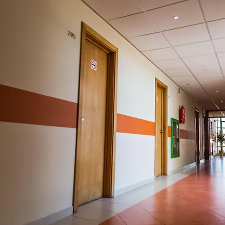 Hotel Laitau Setúbal