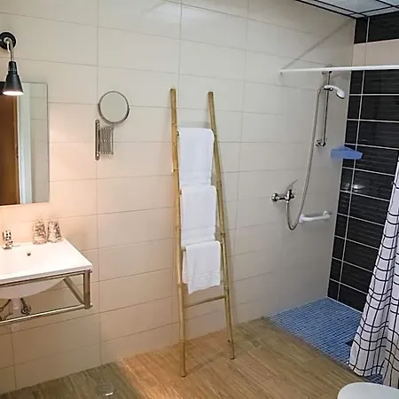 Laitau 3* Setubal
